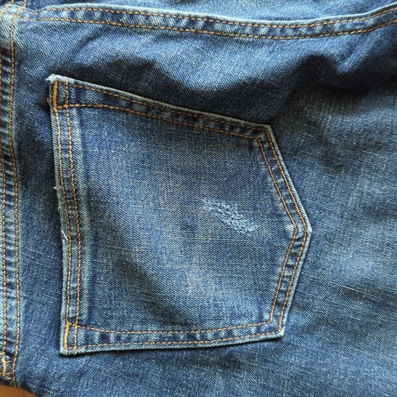 Old Navy Men's Distressed Skinny Jeans - Picture 6 of 9